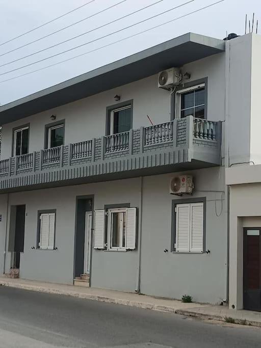 Apartament Giannis House In Kíssamos Zewnętrze zdjęcie